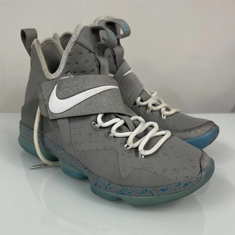 Nike LeBron 14 MAG Marty Mcfly Edition Matte Silver White  Lace Up 7 Y